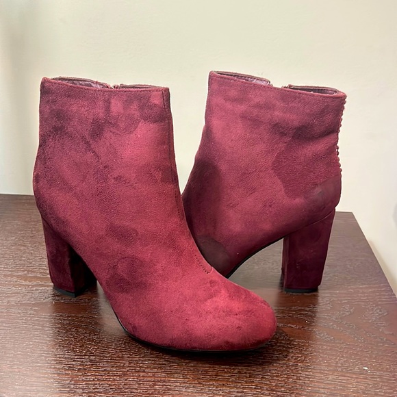 Wine Heel - Picture 1 of 5